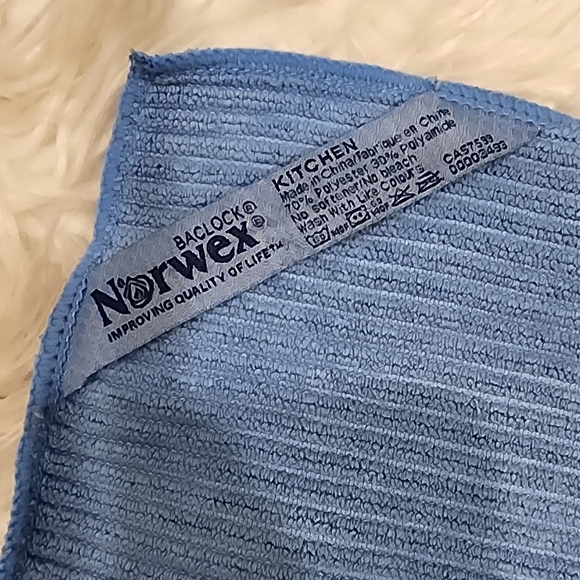 Norwex Kitchen Towel - Picture 1 of 8